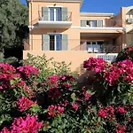 Melias, Luxurious With Superb View Of The Islands, 400 M From The Sea فيلة نيدري