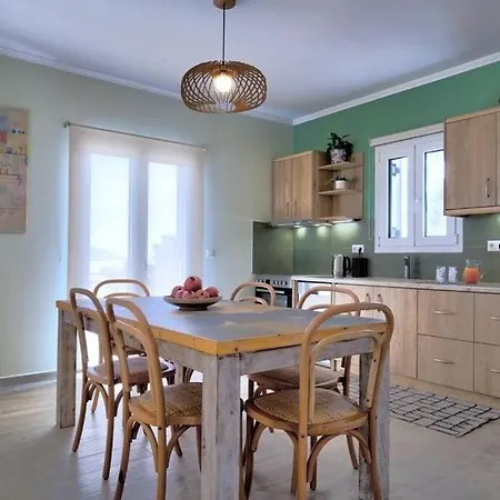 Melias, Luxurious With Superb View Of The Islands, 400 M From The Sea