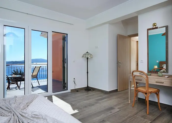 Melias, Luxurious With Superb View Of The Islands, 400 M From The Sea Vila